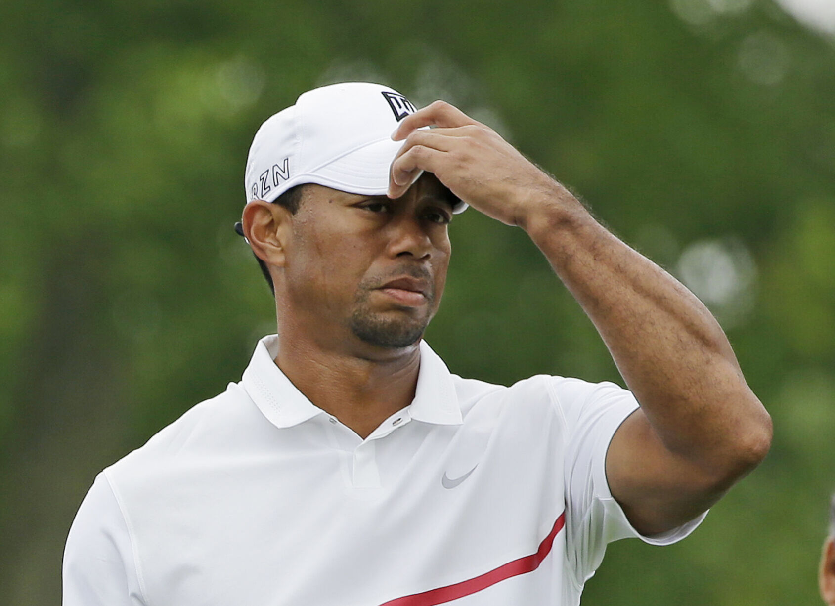 2015: Tiger Woods hits new low with worst score of his career